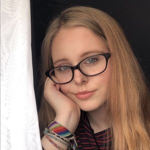 Meet your Posher, Ariana